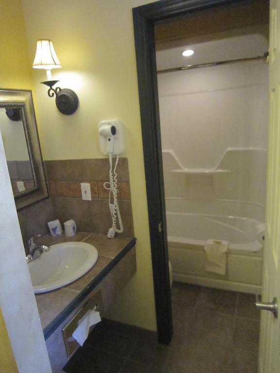 Best Northern Motel And Restaurant Вава Номер фото